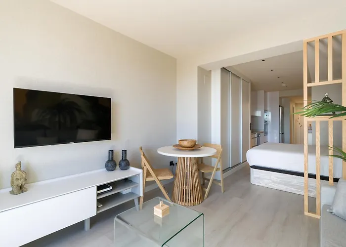 Castle Hut By Canariasgetaway