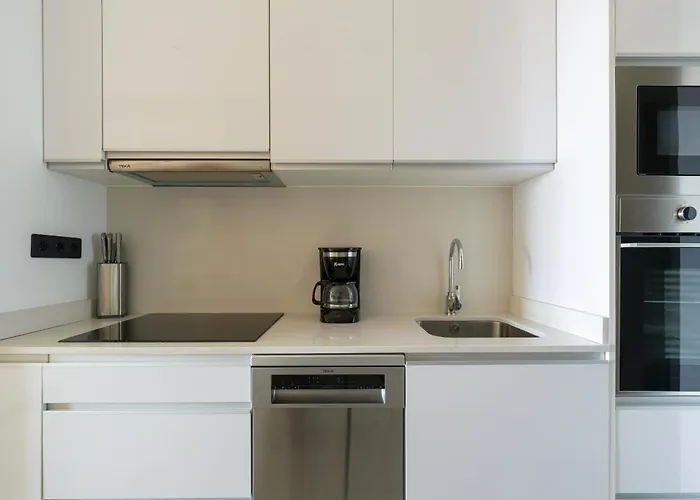 Castle Hut By Canariasgetaway